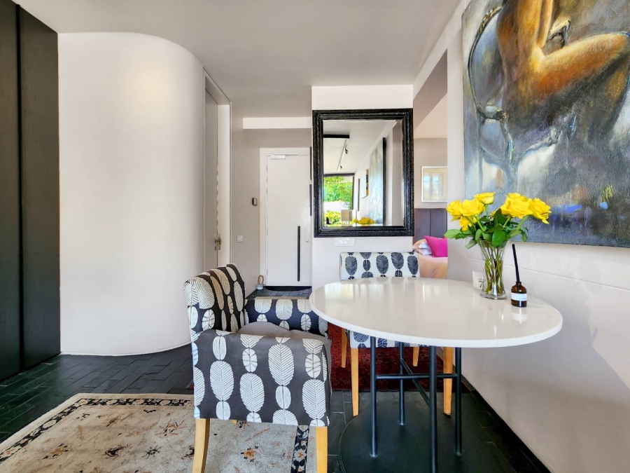 1 Bedroom Property for Sale in Fresnaye Western Cape